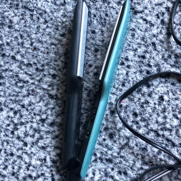 Remington hair straightener - Picture 1 of 2
